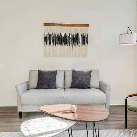 Cozysuites - 2Br With Direct Skybridge Access #9 Indianapolis Esterno foto