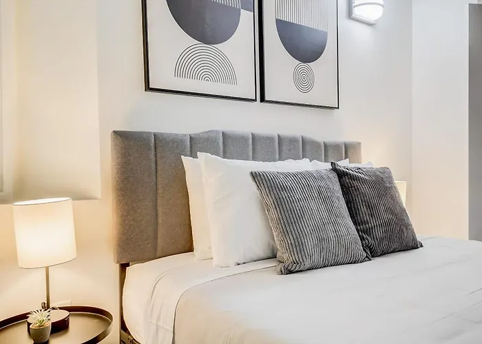 Cozysuites - 2Br With Direct Skybridge Access #9